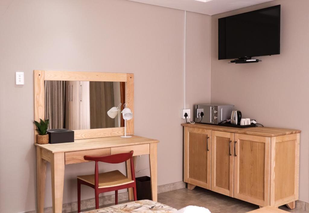 Eden Boutique Hotel Кокстад Экстерьер фото